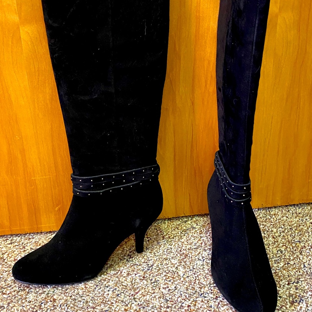 Black Boots